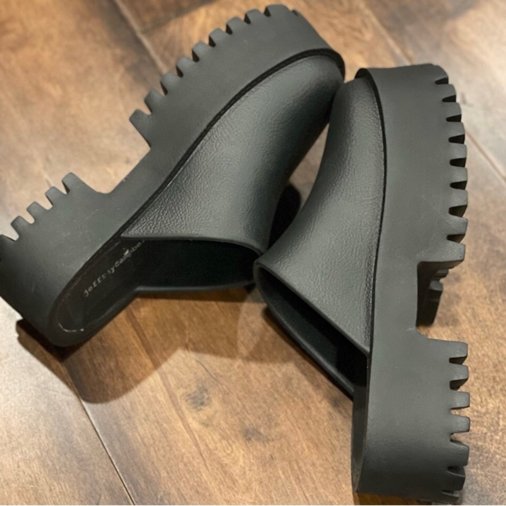 Jeffrey Campbell Clogge Clog - Picture 3 of 16